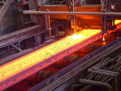 连续铸造机使用背景图片