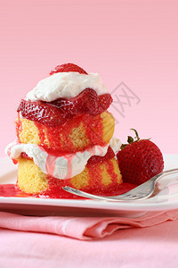 美味的草莓脆饼甜点图片