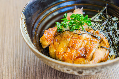 黑椒鸡肉饭照烧鸡肉饭背景