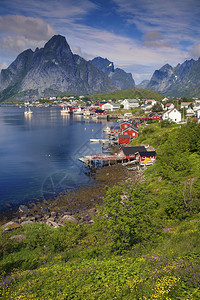 挪威Lofoten岛的Reine景色城镇图片