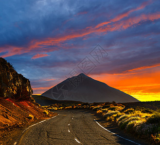 在西班牙加那利群岛特内里费的火山ElTeide上图片