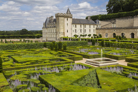 法国安德尔卢瓦尔城堡花园图片