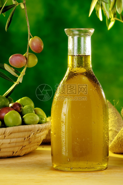 西里乡村的典型特级初榨橄榄油图片