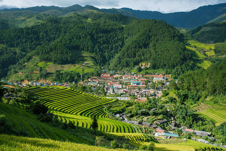 越南北部沙巴村景观图片