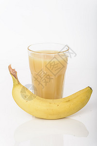 香蕉滑雪图片