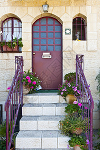 以色列用鲜花装饰的房屋图片