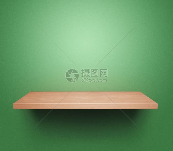 绿墙上的空木架子准备在上面放置产品高清图片下载-正版图片503253273-摄图网