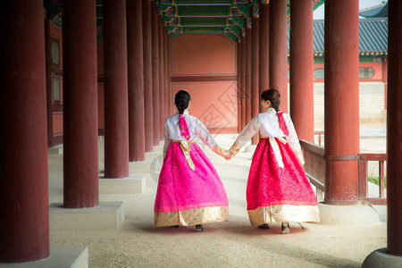 韩国身穿汉博克服装的朝鲜女士在南韩首尔市皇图片