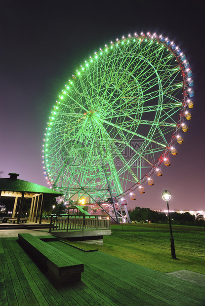 大摩天轮夜景照明图片