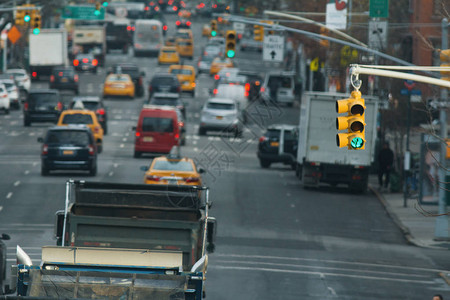 纽约街头的交通长焦拍摄图片