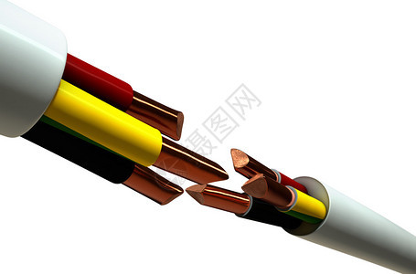 两条对立的常规三核心隔热电缆铜线被剪断以孤立的白色工作室图片
