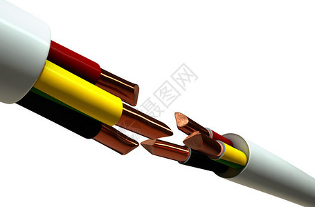两条对立的常规三核心隔热电缆铜线被剪断以孤立的白色工作室背景图片