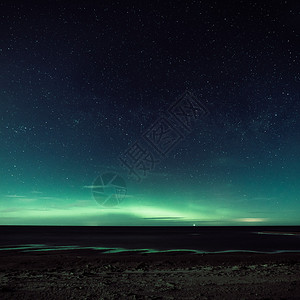 波罗的海上空有强烈的北光Aurorano图片