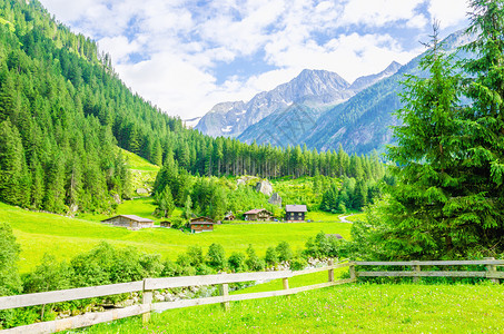 美丽的高山景观图片