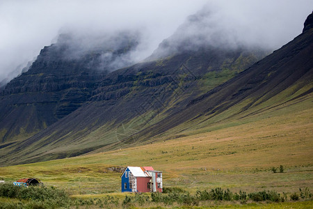 冰岛山脚下的农家乐图片