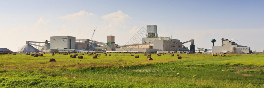 加拿大钾盐矿位于萨斯喀彻温省萨斯卡通附近的加图片