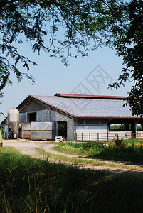 生态能源农场屋顶上光电蒸发太图片