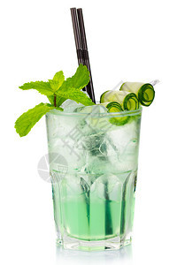 绿色酒精鸡尾酒图片