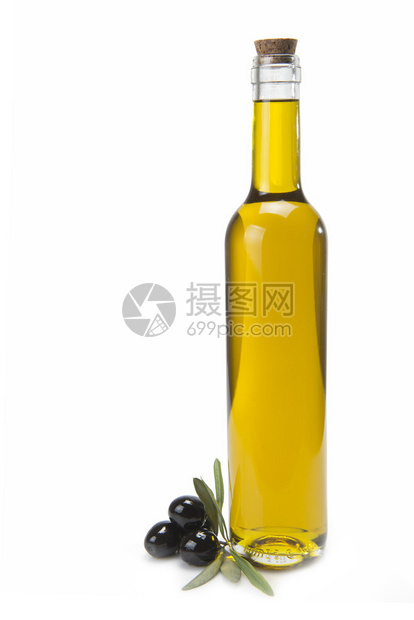 古典橄榄油和一些黑色橄榄的玻璃瓶白图片