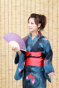 与日本粉丝合服和传统服装的图片