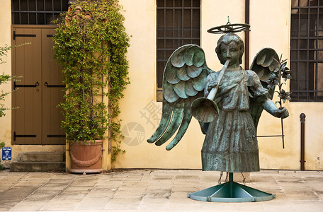 一位天使从意大利帕杜阿的主要圆顶SAntonio图片