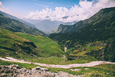 罗坦山口印度喜马拉雅山的谷和小径美丽的图片