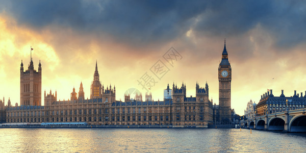 伦敦威斯敏特的国会图片