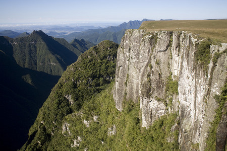 巴西南里奥格兰德的黑山峡谷背景图片