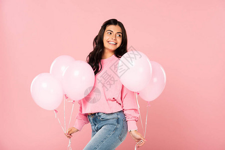 带着粉色气球的美丽快乐女孩背景图片