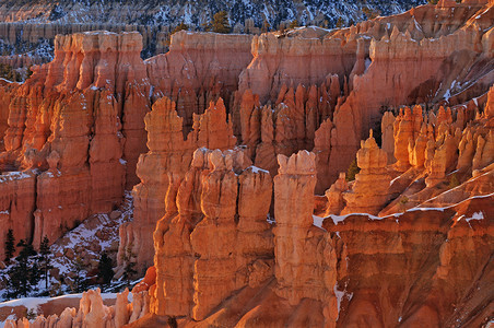 美国犹他州BryceCanyon公园的流氓日出后图片