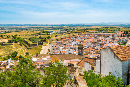 葡萄牙古老城镇埃尔瓦斯周围环境的图片