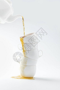 茶壶倒茶的组成用白图片