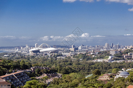 城市和郊区风景高于城市和城市风图片