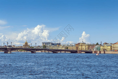 Blagoveschensky发音桥横跨俄罗斯圣彼得堡N图片