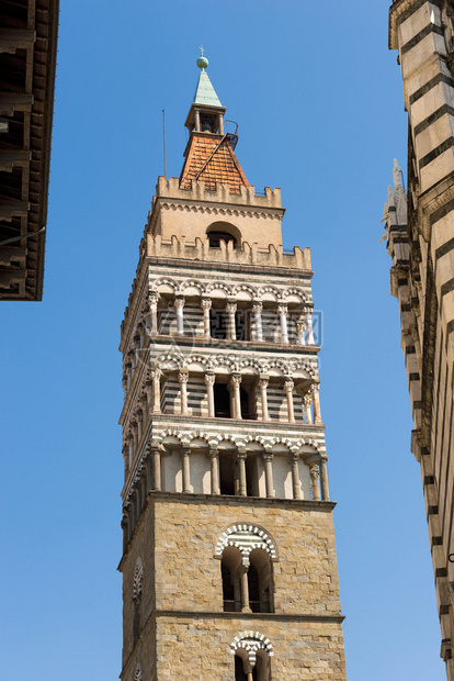 圣芝诺StZeno大教堂的钟楼X世纪在大教堂广场大教堂广场皮斯托亚图片