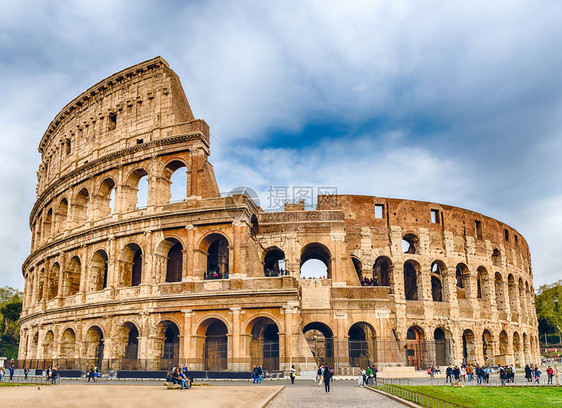 在意大利罗马的AkaColosseum上查看标志FlavianAmphit图片