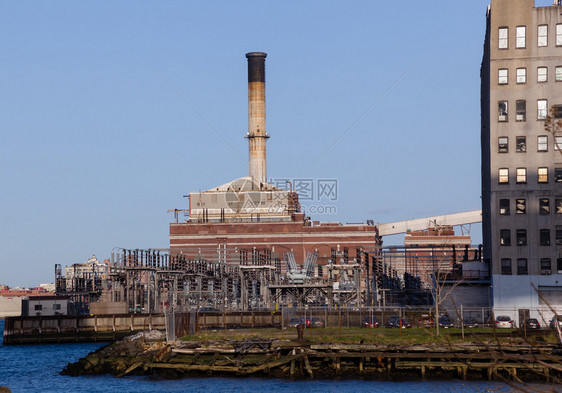 纽约哈德逊河岸发电站图片