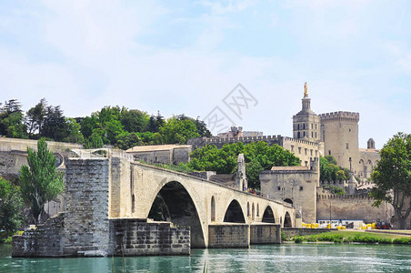 阿维尼翁与教皇宫的桥梁法国普罗旺图片