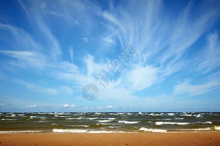 海与云的风景图片