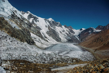 美丽的雪山俄罗斯联邦高加索地区2图片