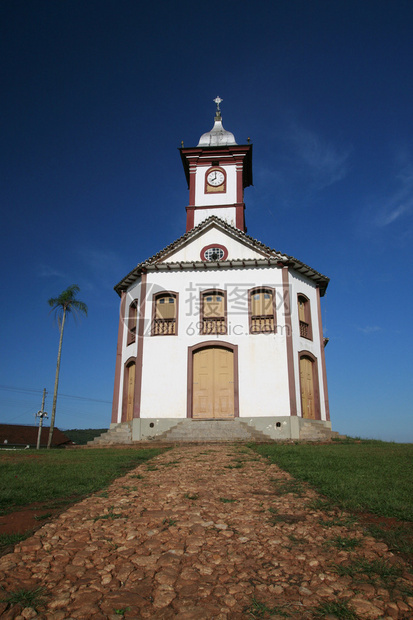 巴西米纳斯吉拉斯州的殖民教堂图片