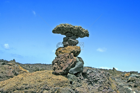 火山下图片