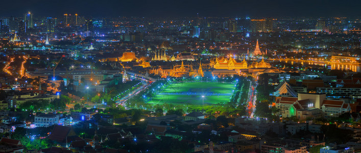 曼谷黄昏中的泰国全景宫殿鸟瞰图背景图片