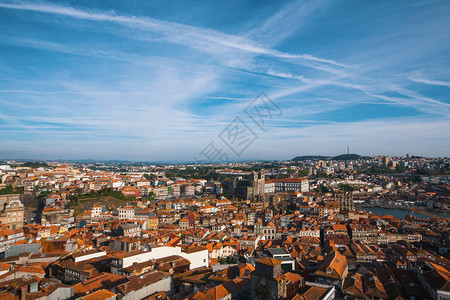 葡萄牙波尔图老城区的鸟瞰图图片