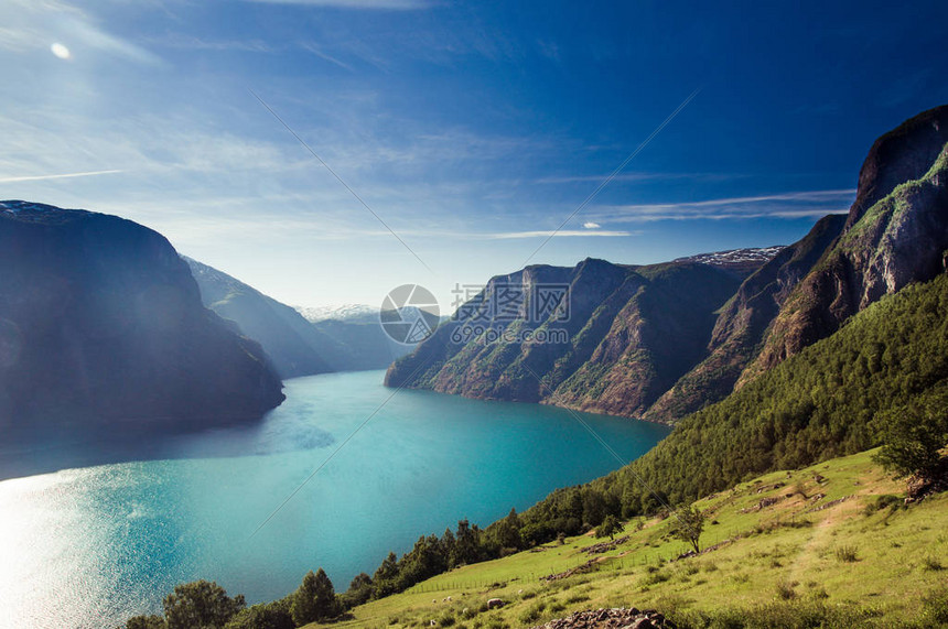 Aurlandsfjordenfjord风景图片