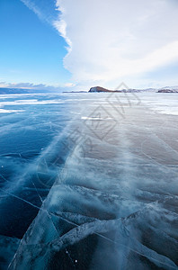 西伯利亚湖Baikal的冬季冰雪风景图片