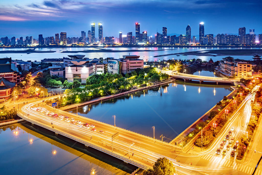 城市夜景鸟瞰图南昌图片