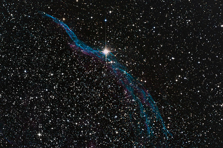 NGC6960位于天鹅座图片