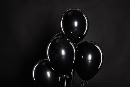 黑色周五概念的黑气球图片