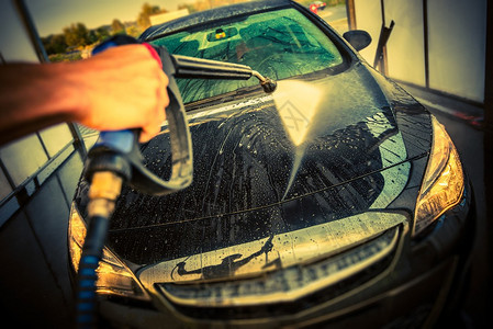 洗车高压洗车照顾汽车图片